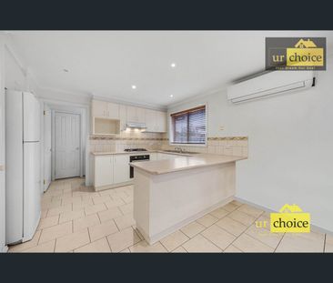 12 Rutman Close, Werribee, Vic 3030 - Photo 4