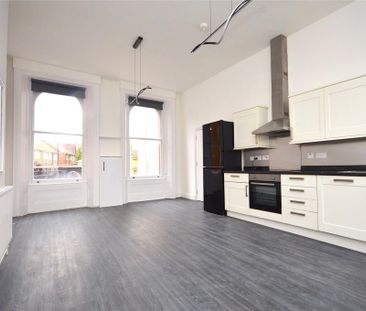3 bedroom apartment to rent - Photo 4