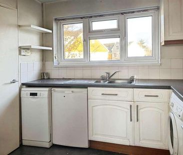 Lower Cippenham Lane, Slough, SL1 - Photo 4