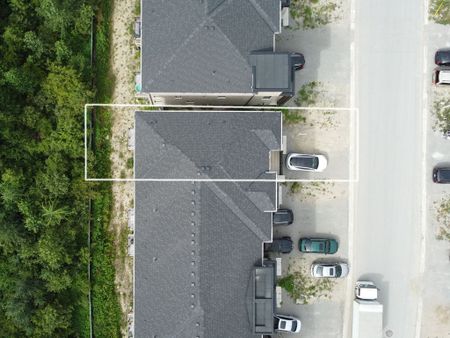 For Lease - 14 Blue Forest Crescent, Barrie, Ontario - Photo 5