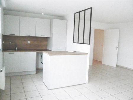 Location Appartement 3 pièces 62m² LES SABLES D OLONNE 85100 - Photo 5