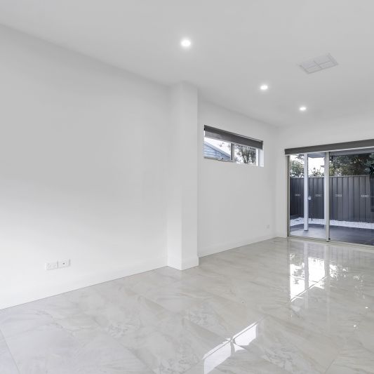 4/14 Grundy Terrace, Christies Beach SA 5165 - House For Rent - $575 | Domain - Photo 1