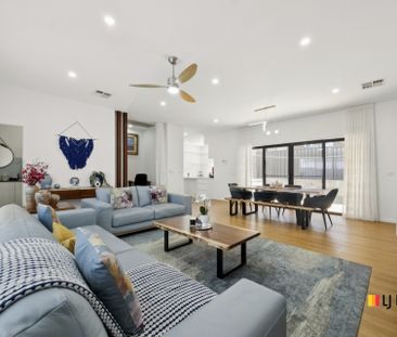 Well Appointed Spacious Home - Photo 1