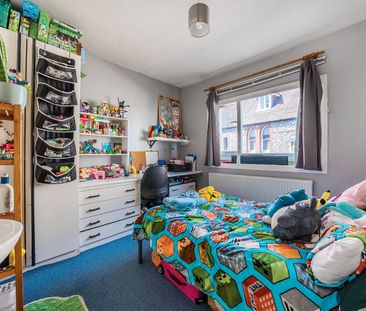4 bedroom house to rent - Photo 2