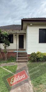 Immaculate 3-Bedroom Family Home – Prime Location! - Photo 4