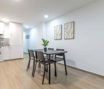 Carrer de Planas, Valencia, Valencian Community 46004 - Photo 5