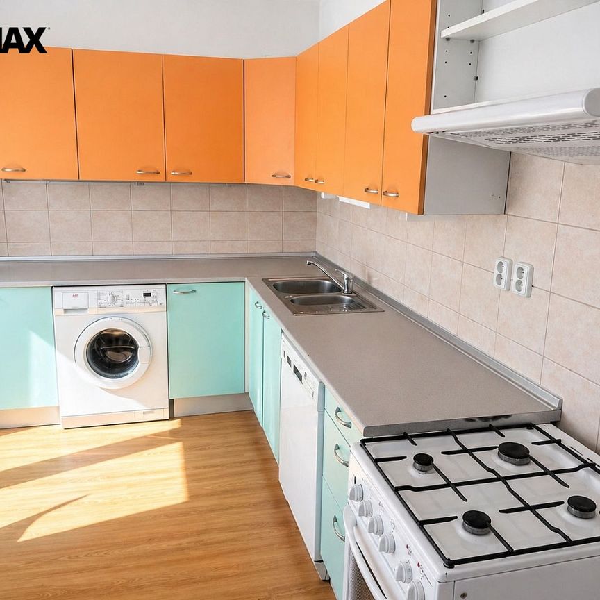 Pronájem bytu 2+1 54 m² - Fotografie 1