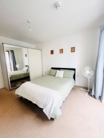 2 Bed Flat, Oyster Court, SE17 - Photo 4