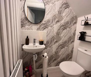 3 bedroom terraced house to rent - Photo 2