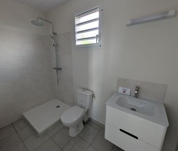 Maison T5 LE LAMENTIN à louer - Photo 2