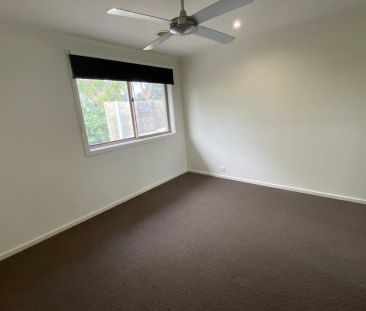 SPACIOUS 4 BEDROOM HOME! - Photo 6