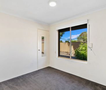 Spacious 4x2 Family Home in a Tranquil Coodanup Location - Photo 6