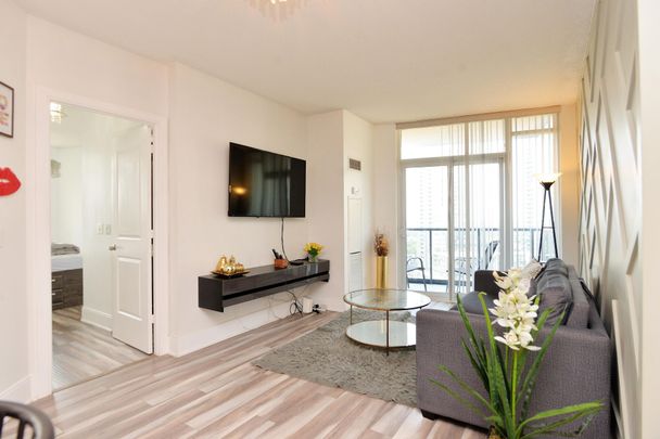 For Lease - 330 Burnhamthorpe Road Unit# 1902, Mississauga, Ontario - Photo 1