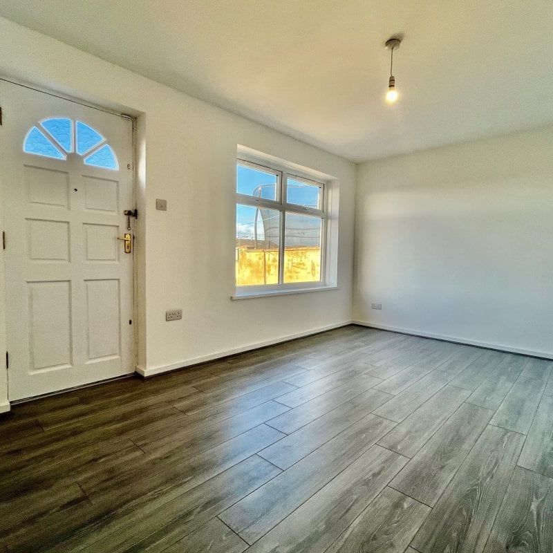 Howden Gardens - Photo 1