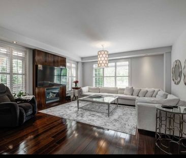 For Lease - 87 Great Lakes Boulevard, Oakville, Ontario - Photo 4