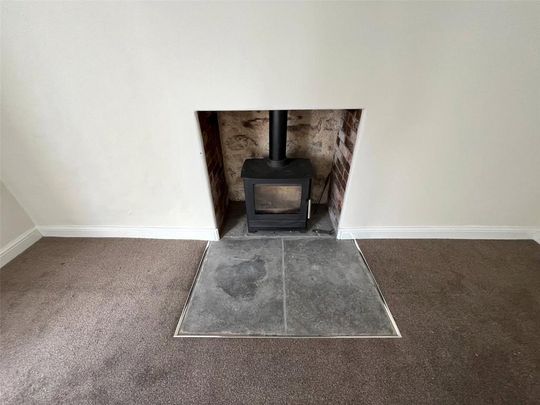 4 bedroom detached house to rent - Photo 1
