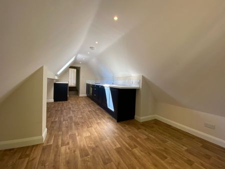 The Coach House - Photo 2