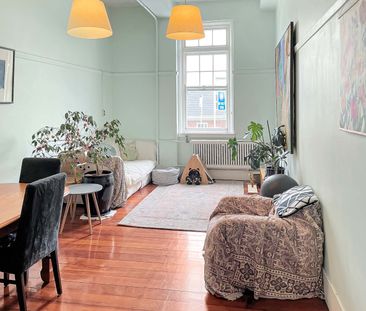 Spacious & Stylish 1-Bedroom Apartment at the Entrance to Aro Valley - Photo 3