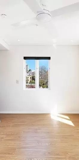 Studio with 1 bedroom & 1 bathroom - Photo 1