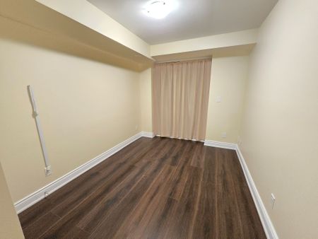 For Lease - 7 Applewood Lane Unit# 107, Toronto, Ontario - Photo 5