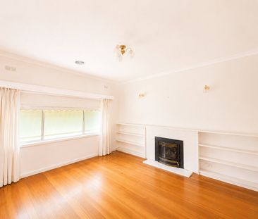 4 Bedroom Home Centrally Located - Photo 2
