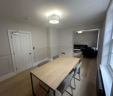 5 bedroom flat to rent - Photo 1