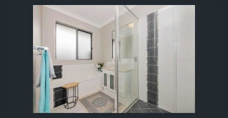 Quiet 4-Bedroom Family Home in Townsville - Photo 4