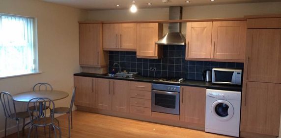 2 bedroom apartment to rent - Photo 2