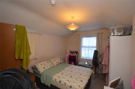 1 Bed Property To Rent - Photo 2