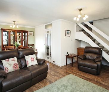 Hazel Grove, CAERPHILLY - Photo 2