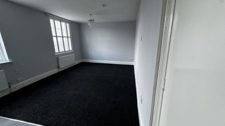 Manning Court, Boston, Wide Bargate - Photo 3