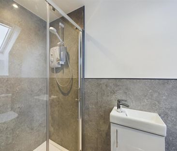 8 bedroom house share to rent - Photo 1