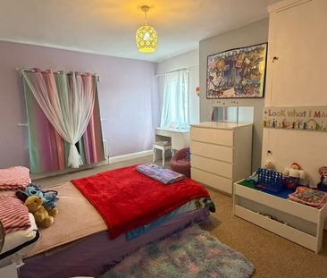 4 bedroom detached house to rent - Photo 6