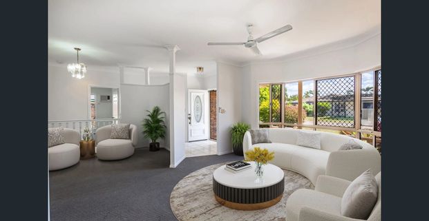 Large Family Home in Kirwan! - Photo 1