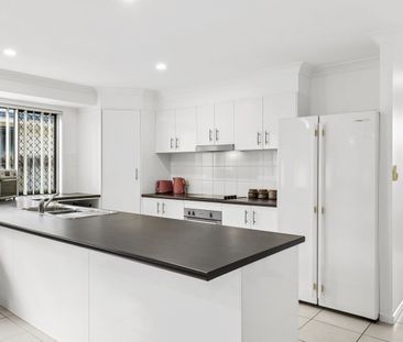 SPACIOUS FOUR BEDROOM HOME IN SIPPY DOWNS - Photo 6