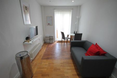 1 bedroom apartment to rent - Photo 2
