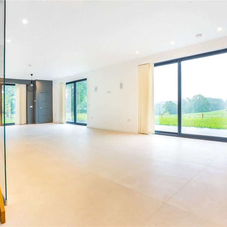 Semi-detached barn conversion designed to a high specification and situated in a rural location. - Photo 1