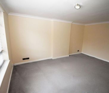 2 bedroom maisonette to rent - Photo 6