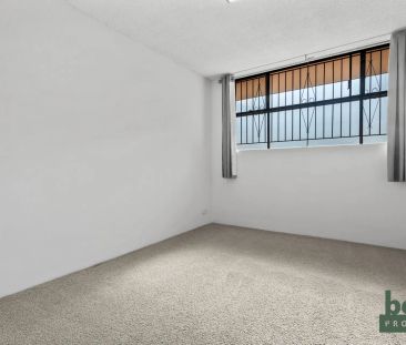 Modern 2-Bedroom Unit in the Heart of Clayfield - Photo 2