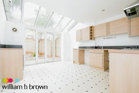 Tufnell Way, Colchester - Photo 4