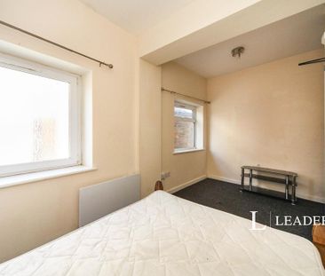 1 bedroom in a house share to rent - Photo 6