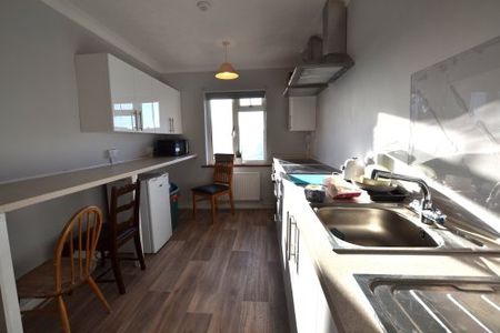 Double Rooms Available Now - Photo 4