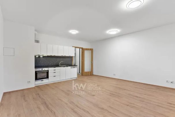 Pronájem 1+kk, 40 m - Fotografie 1