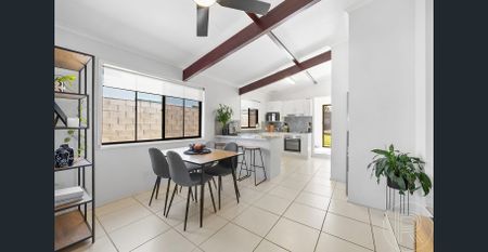 Charming 3 Bedroom Home in Mooloolaba - Photo 4