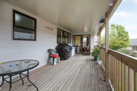 4-BEDROOM HOUSE FOR RENT WITH LARGE ROOMS - Photo 2