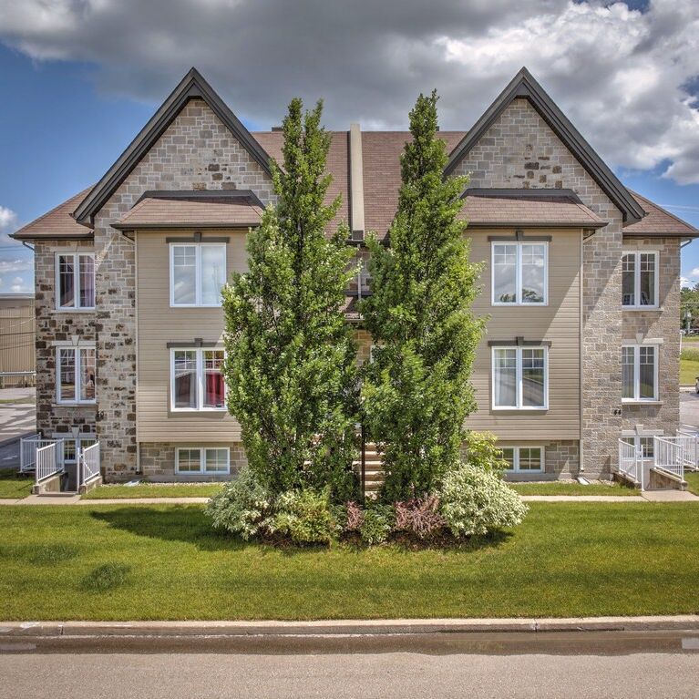 Beau Logement 4 1/2 à Lavaltrie - Photo 2