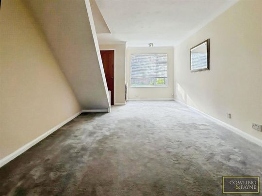 Warrington Square, Billericay, Essex - Photo 1