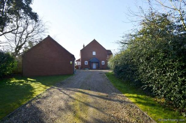 4 bedroom property to rent in Holt - Photo 1