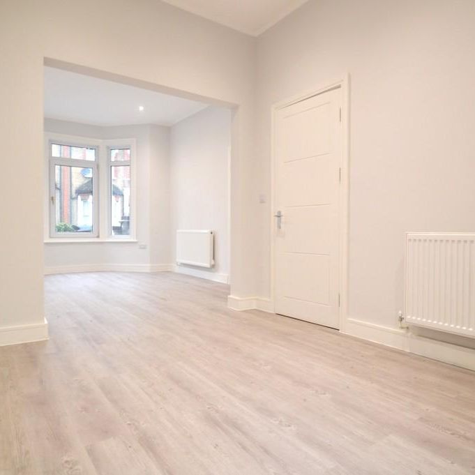 5 bedroom terraced house to rent - Photo 1