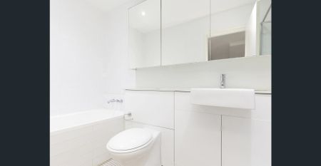 Well kept apartment in desirable location - Photo 4